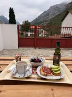 Casa Peñavera Naturaleza y calma en Somiedo - Chambres d'hôtes Caunedo