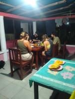 Bunaken Dolphin Pink Homestay - B&B Bunaken
