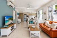 Beautiful Two Bedroom Unit - Ocean Views - Unit 18