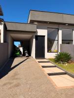 Casa no condomínio morada da praia - B&B Bertioga