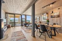 Exclusive holiday home with fantastic views at sommarøy - B&B Tromsø