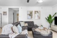 2BR High-Rise Broadbeach Ocean View Oasis - Ferienwohnung Gold Coast