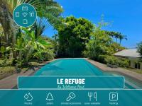 Le Refuge, Villa Créole Ancienne avec Piscine - B&B Saint-Denis