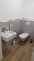 Apartment with Shower