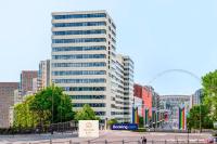 Luxury 3-Bedroom Wembley Apartment Stylish Short Let with Gym, Games Room & Excellent Transport Links - B&B Londres