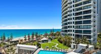 Coastal Oasis | Sleeps 5 | Beach View + Pool & Gym - B&B Gold Coast