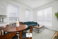 Inviting 2BR1B in Village Downtown - Ferienwohnung Montreal