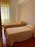 Piazza Duomo Apartments - Chambres d'hôtes Terrasini