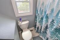 Peaceful Upstairs Room Near BWI Airport - B&B Lochearn