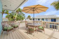 Blissful Beach Retreat B - B&B Englewood