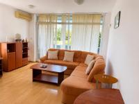 Apartamento con balcón