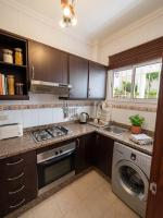 Mar y piscina - B&B Cap Negro I