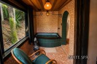 Casa Container 80 - Suítes privativas e sofisticadas integradas à natureza - Chambres d'hôtes Campos do Jordão