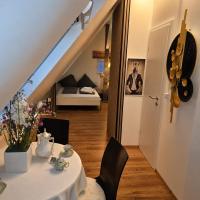 moderne Dachgeschosswohnung für zwei Personen - B&B Offenburg