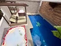 Lujoso y Amplio Loft con alberca climatizada! Amplia y elegante cama para alberca, Cuernavaca somos los únicos en ofrecerte 2 jacuzzis premium con agua caliente y sistema de hidromasaje tipo Spa, terraza panorámica con asador de carbon y mas amenidades! - B&B Cuernavaca