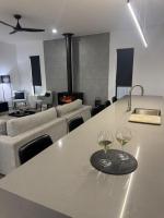 Luxury Away - Granite Belt Private House - B&B Glen Aplin
