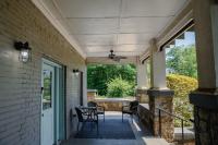 BeltLine Retreat, Soaking Tub, Sleeps 8 - B&B Atlanta