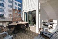 Mural The Gulch townhome near Broadway | Sleeps 12 - B&B Nashville