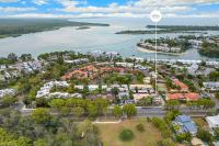 Freshly refurbished townhouse close to Noosa River - B&B Neusa Vale