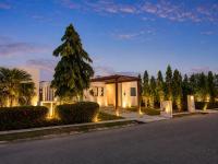 Superior Villa