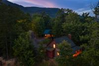 Romantic Smoky MtnCabin w Jetted Tub, Hot Tub - Chambres d'hôtes Sevierville