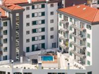 Sunflower Ocean View Apartment With Pool & Parking - B&B Caniço