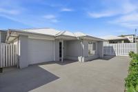 Bright 3BR 2BA Home, Near Beenleigh Shops & Train - B&B Benalla