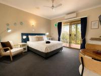 Queen Room with Garden View