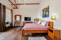 One-Bedroom Apartment with Ocean View