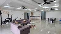 Horizon Luxe WiFi n KTV - Ferienwohnung Sitiawan