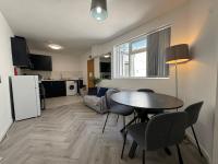 Stylish Jewellery Quarter Apartment Walk to City - B&B Birmingham
