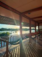DONDET Suns down 1 Guesthouses riversides view - B&B Ban Donsôm Tai