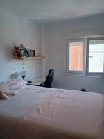 Habitacion con cama doble cerca a Plaza Castilla - B&B Madrid
