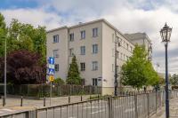 Cosy Apartment with a Desk Close to the Underground by Noclegi Renters - B&B Warsaw