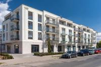 Stylowe Apartamenty z Balkonami Blisko Tężni Solankowych by Renters Premium - Chambres d'hôtes Ciechocinek