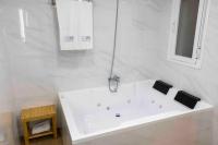 Studio mit Whirlpool
