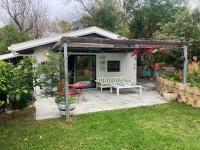 Flamingo Garden Cottage, 2 bedroom in Dalsig! - Chambres d'hôtes Stellenbosch
