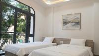 Quadruple Room with Shared Bathroom