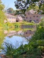 New Forest Riverside 2 Bedroom Parking - Bed and Breakfast Fordingbridge