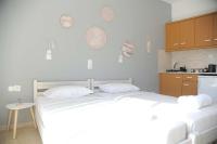 MR RedNikos - B&B Sellía