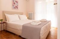 Piraeus Pasalimani Veranda for up to 6, near metro - B&B Pireo
