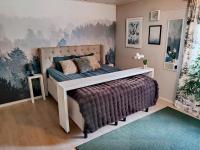 Winter Woods Family Suite - with Traditional Wood-Fired Sauna - B&B Rovaniemi