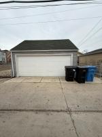 Elmwood Park Jungle Oasis with 2 Car Garage Near Downtown - Chambres d'hôtes River Grove