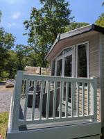 3 Bed Woodland Caravan at Aberdunant Hall Snowdon - B&B Porthmadog