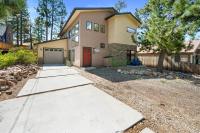 Modern Times - Amazing place with super open concept! Jet tub! - Bed and Breakfast Big Bear Lake