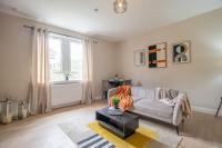 Mitchell Apartment - B&B Airdrie