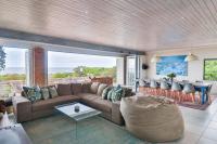Lady Serenity Hot Tub Ocean Front Pets - B&B Kleinmond