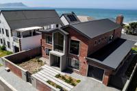 Skuinsklip Classy Retreat Kleinmond Sea View - B&B Kleinmond