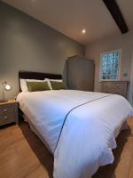 Modern Unique Spacious 2 Bed Apartment Central Location - Chambres d'hôtes Bradford