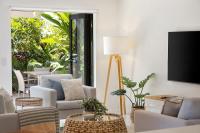 Quay Largo: Riverside Haven - B&B Neusa Vale